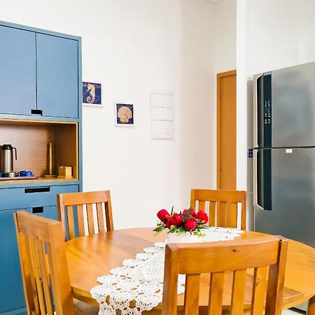 Apartamentos 300m Praia das Toninhas - vista para a serra do mar-3
